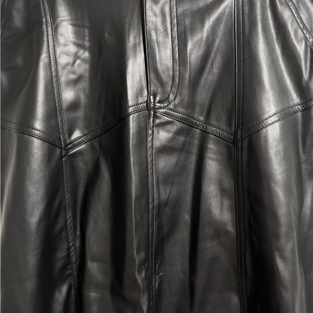 Gorgeous Sam Edelman Black A-Line Vegan Leather Skirt NWOT - Picture 3 of 16